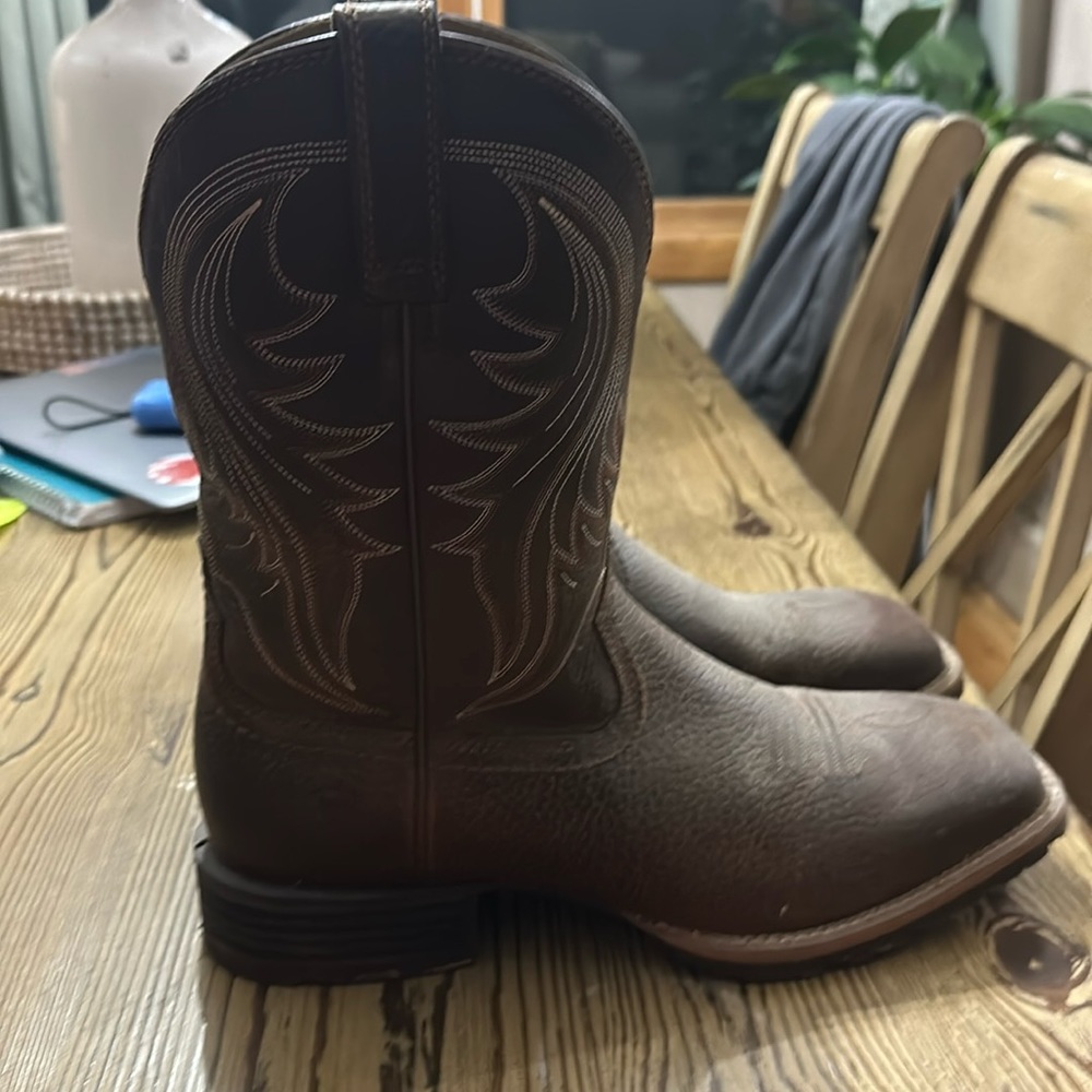 Men’s boots good condition used but still nice